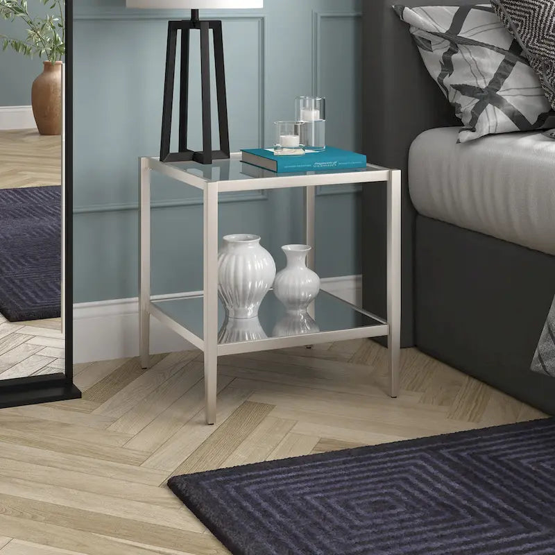Table d'appoint carrée de 50,8 cm de large avec étagère en verre